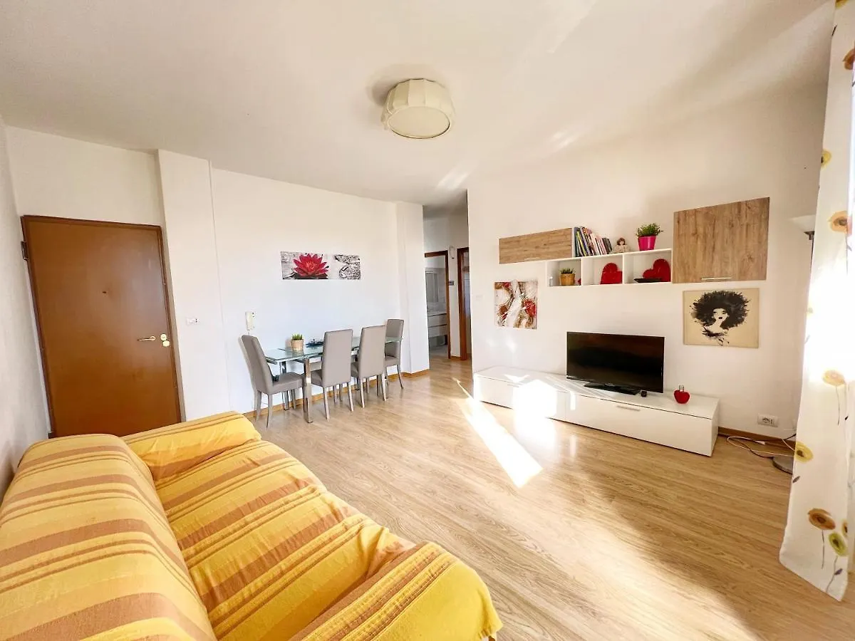 Lovely Apartment A Due Passi Dal Mare Rimini