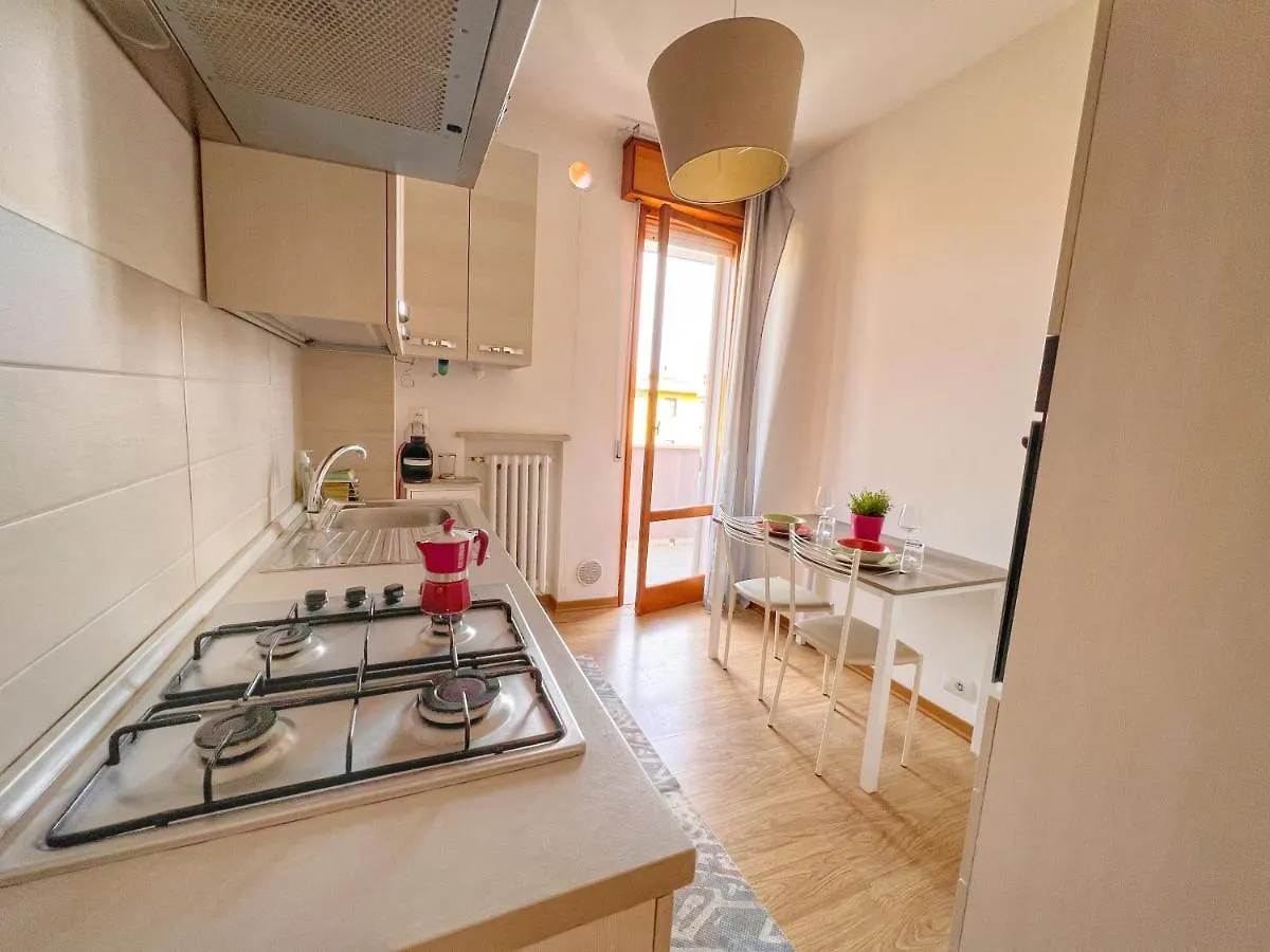 Lovely Apartment A Due Passi Dal Mare Rimini