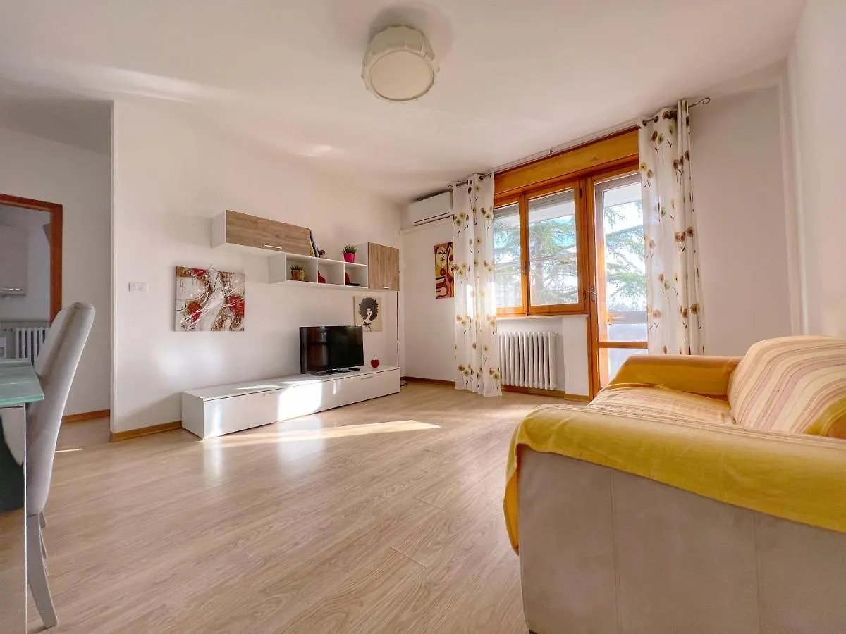 Lovely Apartment A Due Passi Dal Mare Rimini